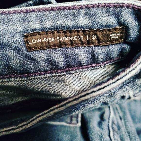 Bullhead Low Rise Skinniest Jeans Size 28" - Picture 6 of 9